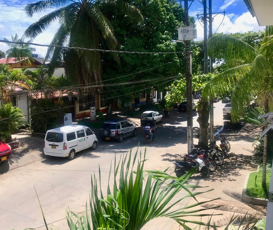 Waira Suites Hotel主图