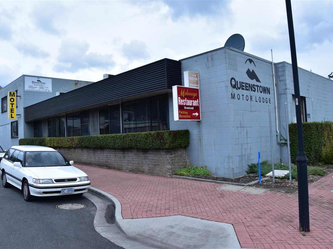 皇后镇汽车旅馆主图