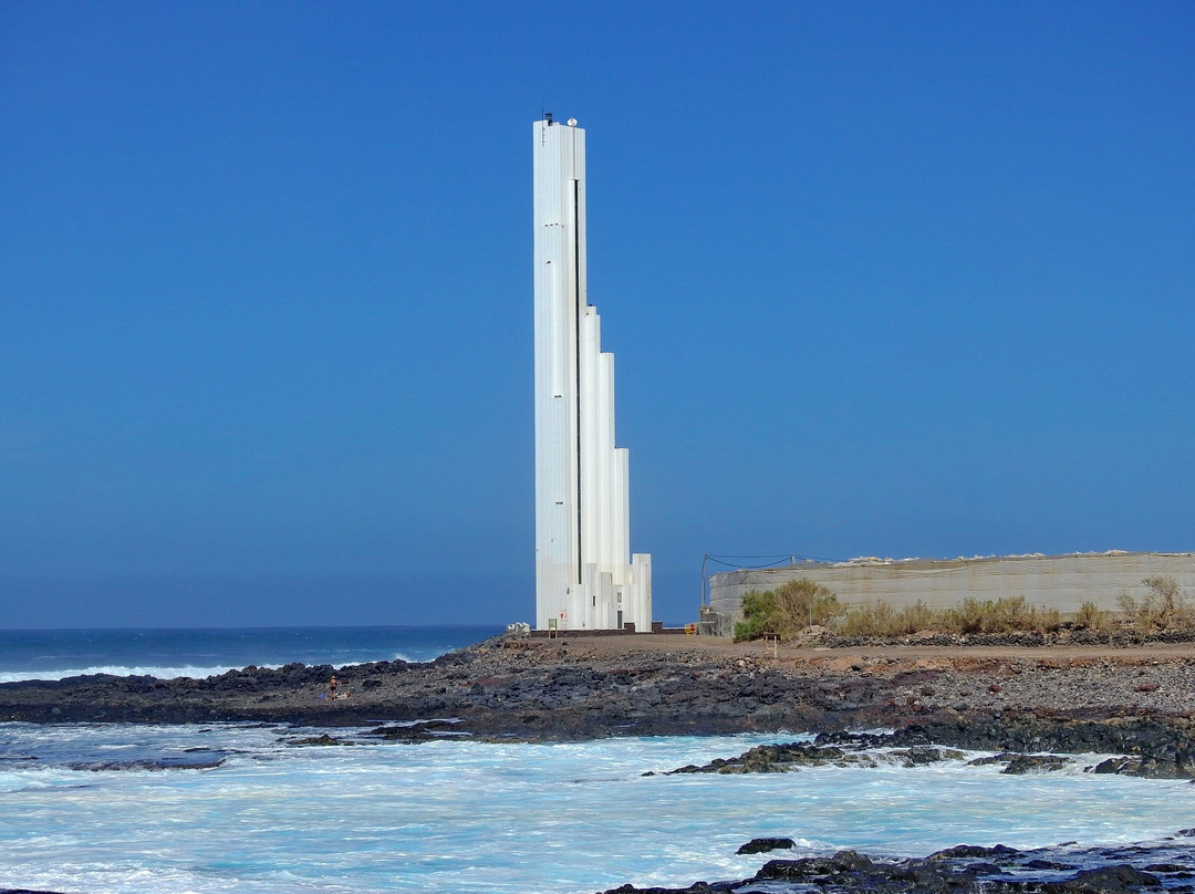 Punta de Hidalgo Lighthouse景点图片