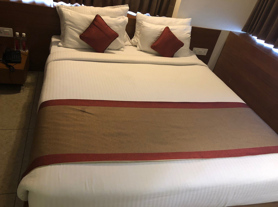 7 Wonders Hotel主图