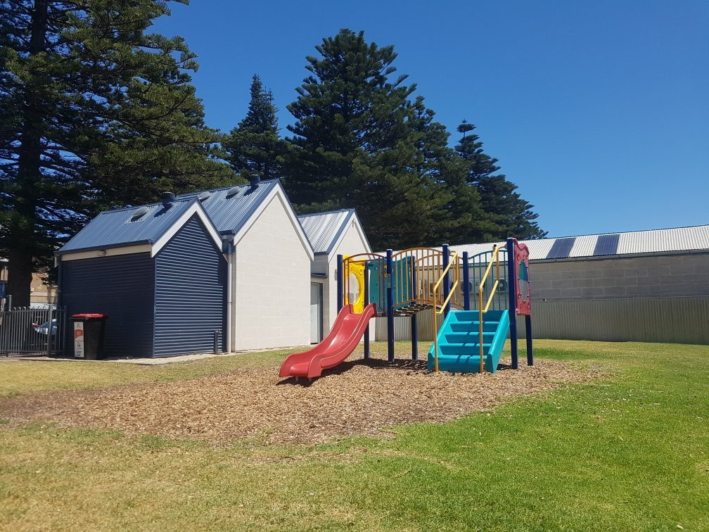 Susan Wilson Memorial Playground景点图片