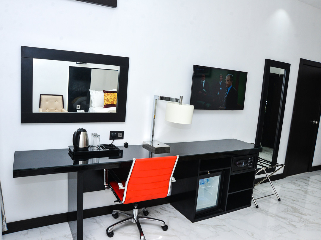 Green Point Hotel主图