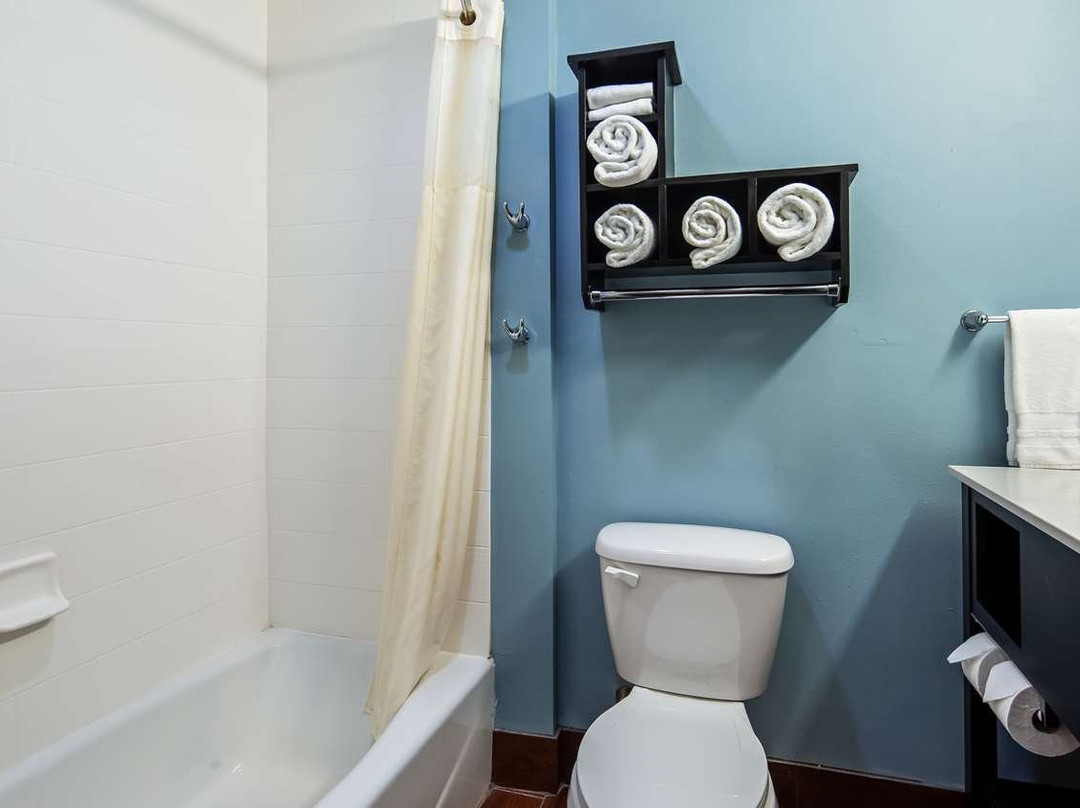 北奥德萨贝斯特韦斯特优质套房酒店主图