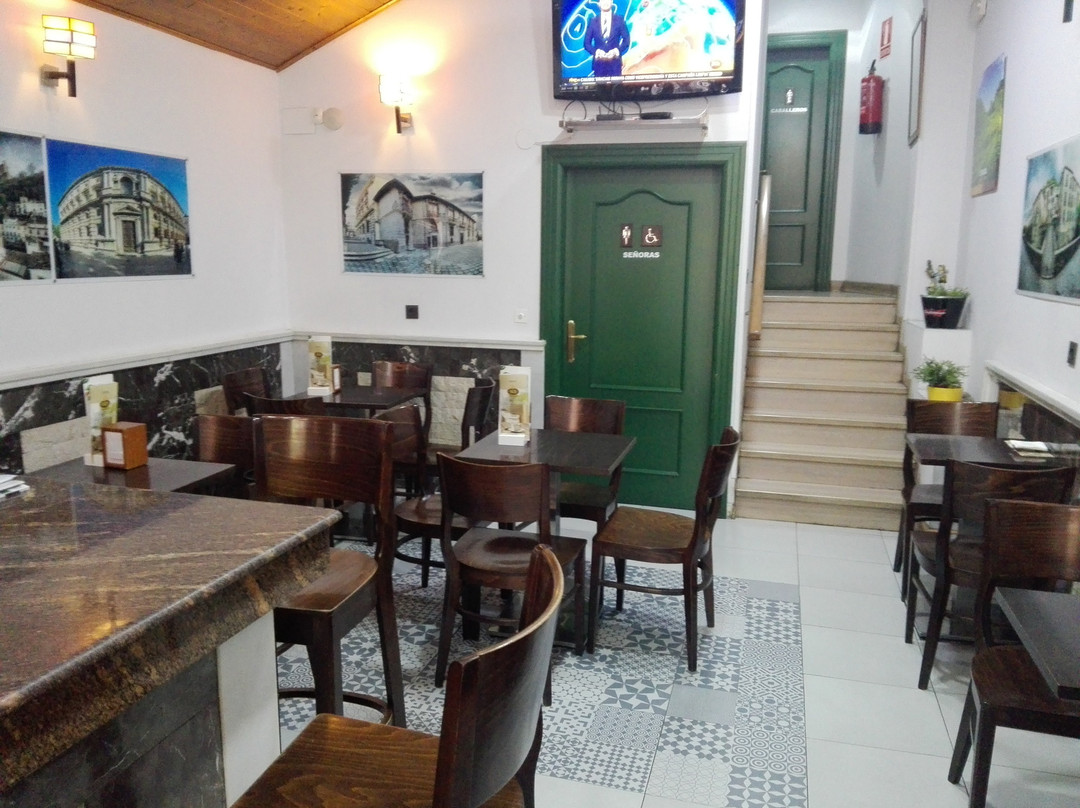 Melejis餐馆和美食-Cafeteria Nueva Ronda