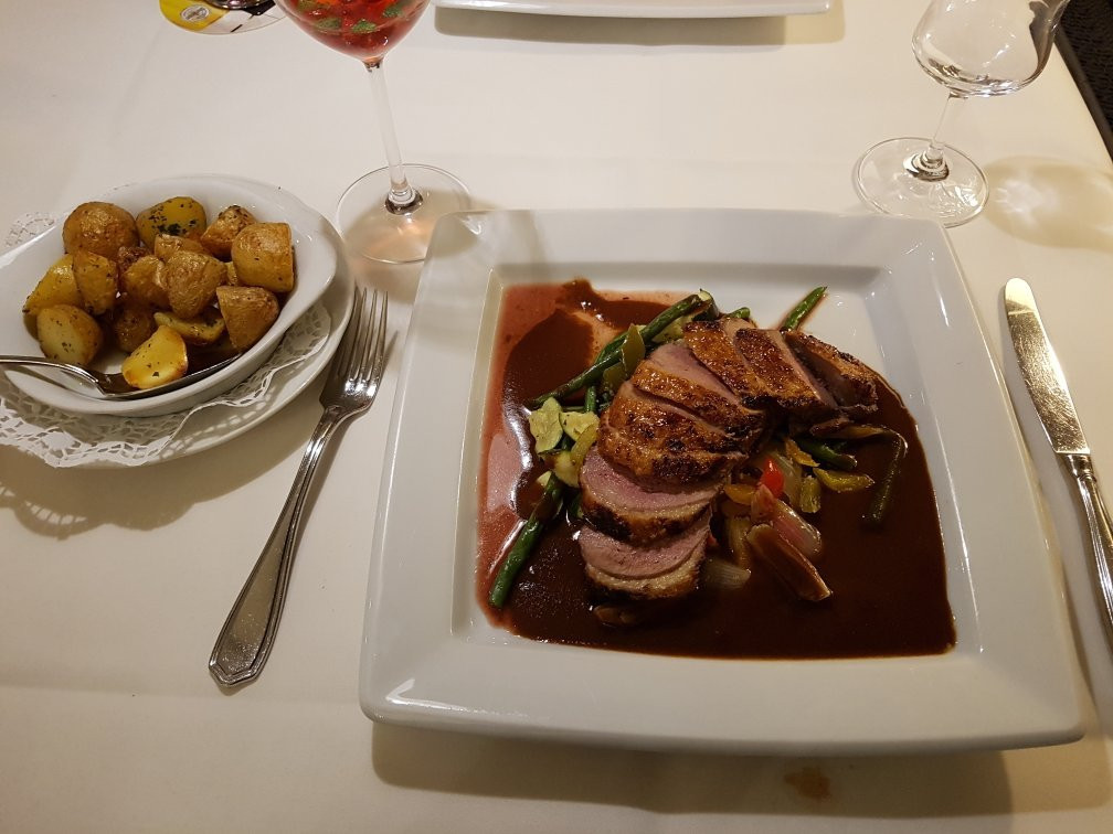 范纳穆尔餐厅酒店