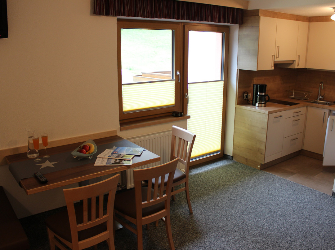 Haus Alpina & Landhaus Schopf主图