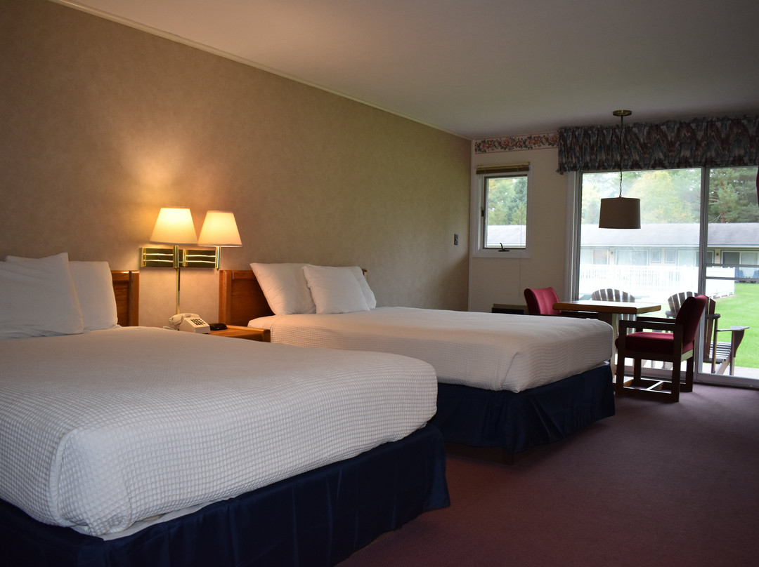 Country Club Motel主图