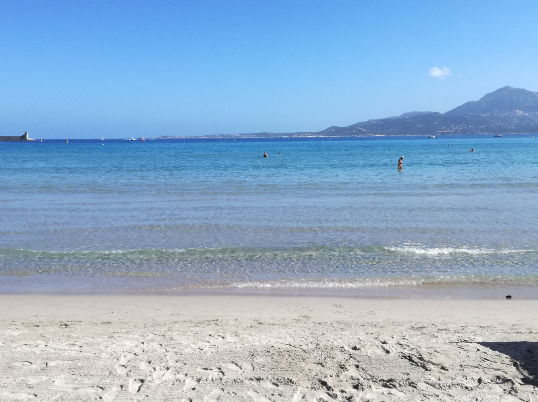 Plage de Calvi-卡尔维必去景点