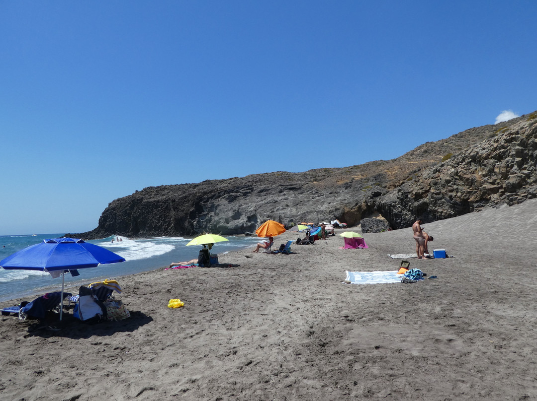 Playa del Barronal景点图片