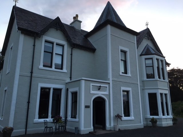 Linndhu House