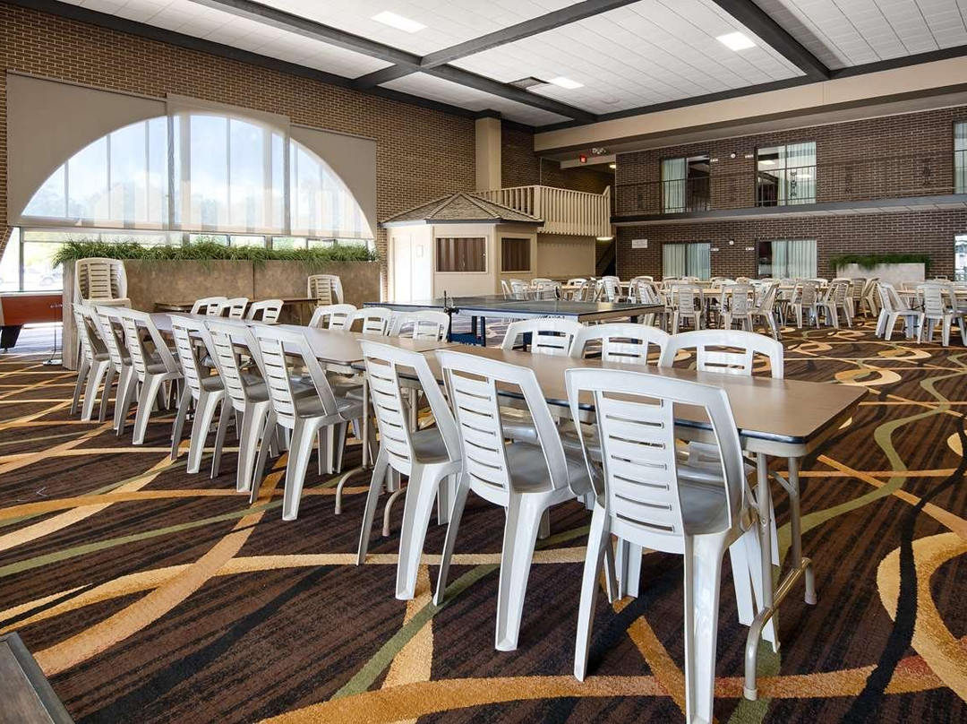 Best Western Angus Inn主图