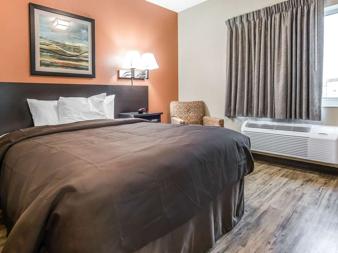 Suburban Studios Washington, PA主图