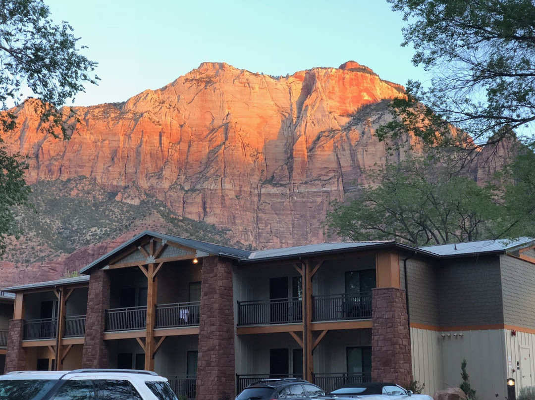 贝斯特韦斯特山景旅馆主图