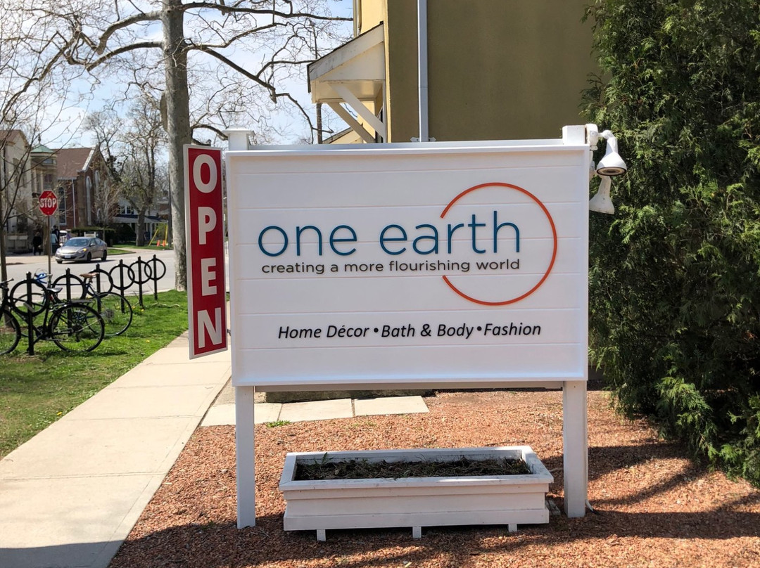 One Earth Boutique-滨湖尼亚加拉必去景点