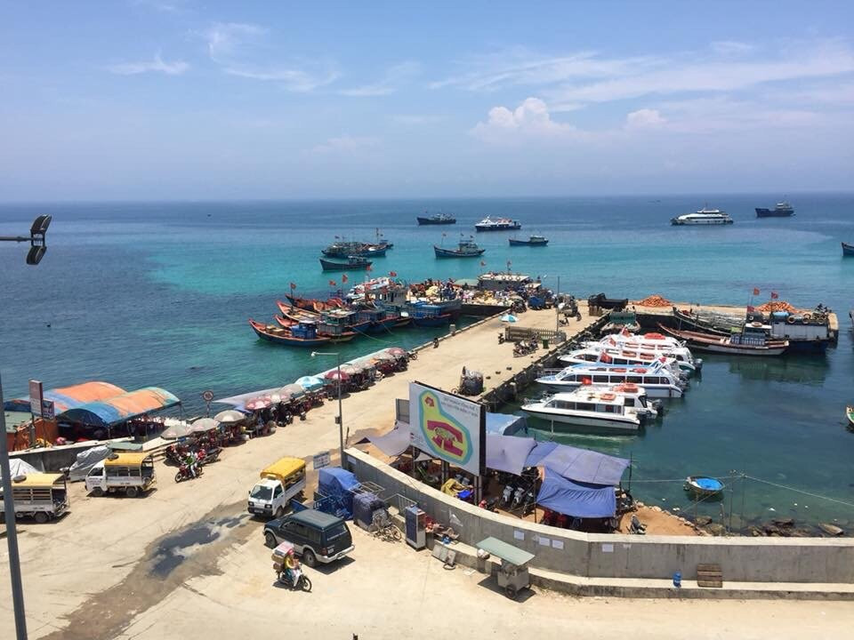 平颜汽车旅馆