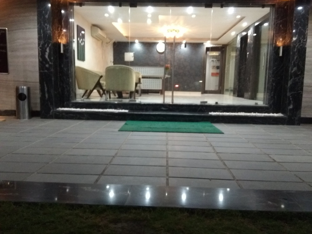 JK Rooms 121 Hotel Shaheen International主图