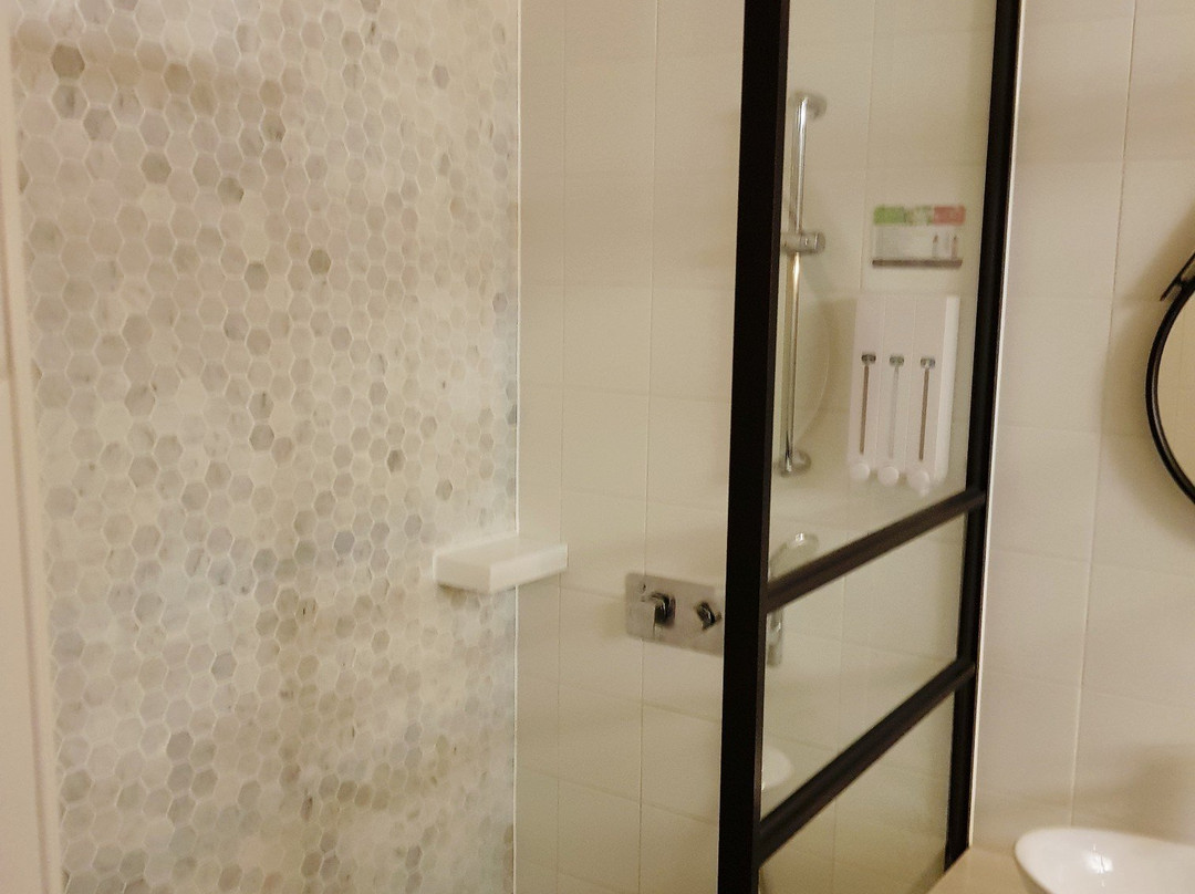 February Hotel主图