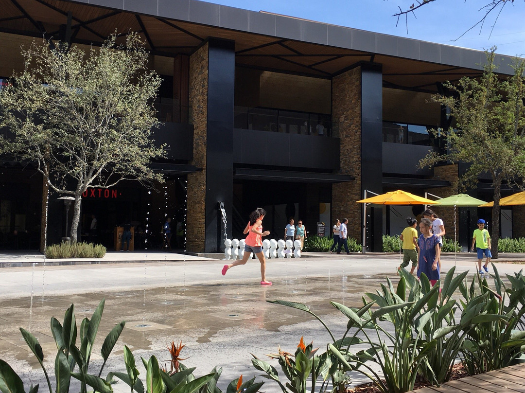 Pueblo Serena-蒙特雷必去景点