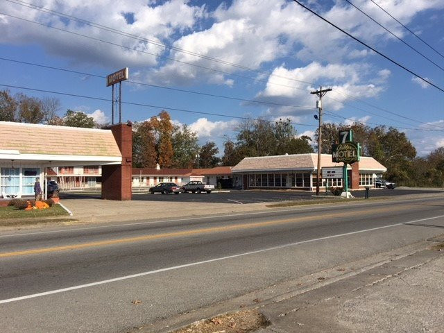 7 Gables Motel主图