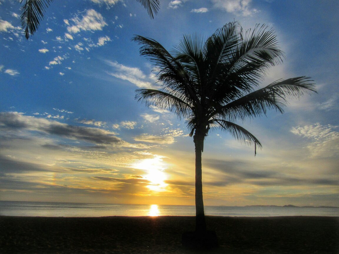 Unamar Beach景点图片