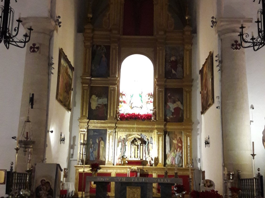 Real Iglesia de Santa Marta景点图片