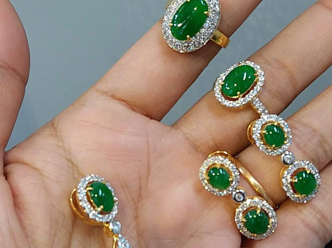 Kaung Sint Yadanar Gems and Jewellery-仰光必去景点