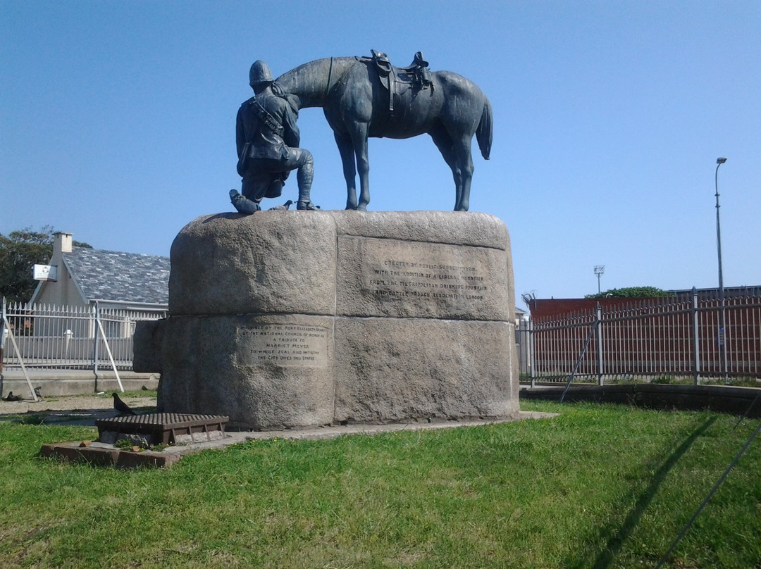 Horse Memorial景点图片
