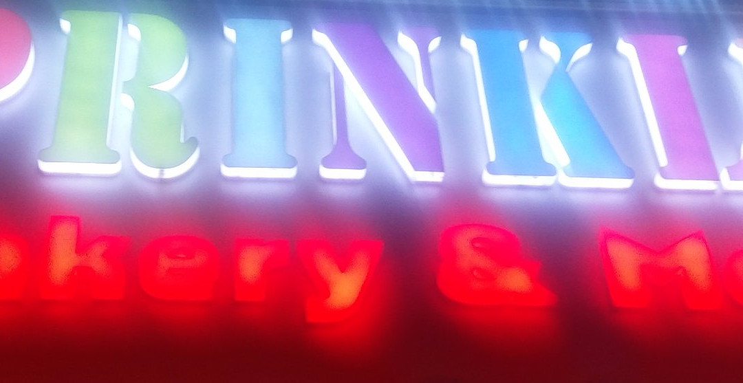 Gharora餐馆和美食-Sprinkles Bakery & More