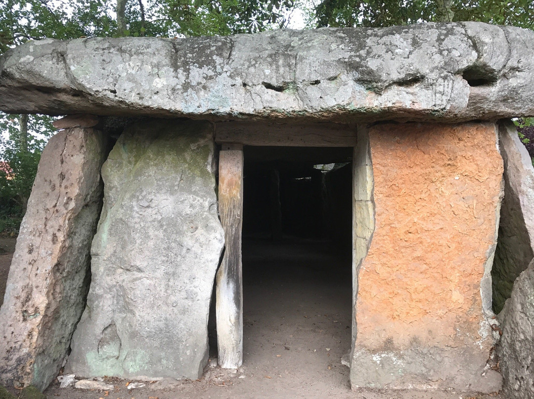 Le Dolmen de Bagneux景点图片