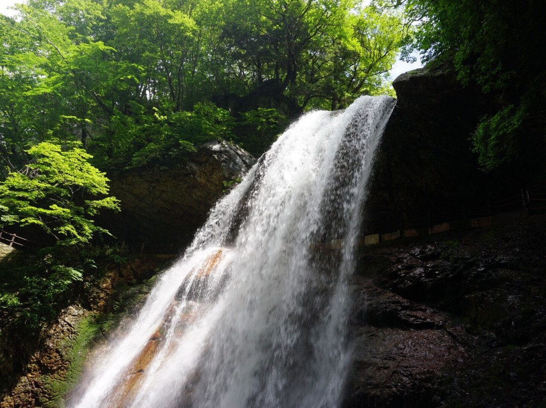 Kaminaridaki Falls-高山村必去景点