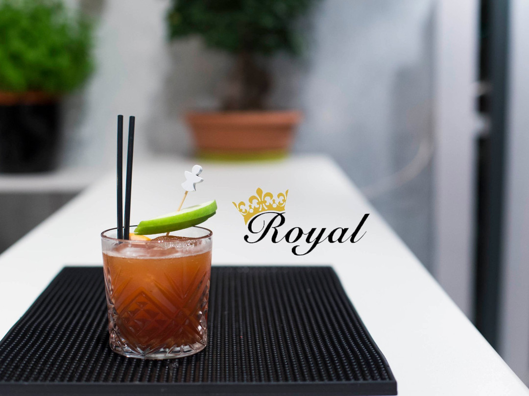 Royal Cafe-Wine Bar-Bistro景点图片