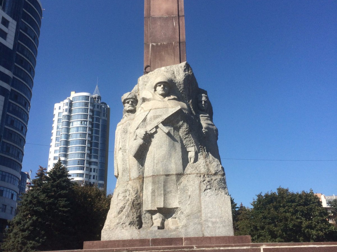 Eternal Glory Memorial景点图片