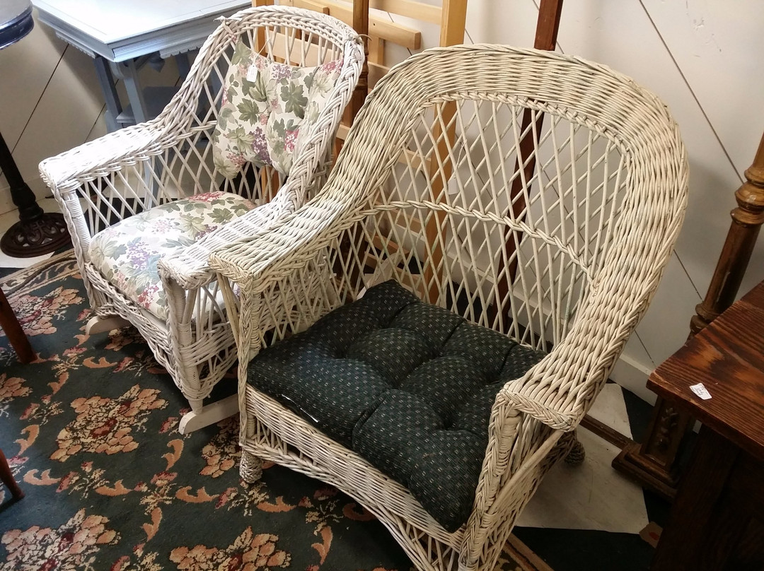 Hallowell Antique Mall景点图片