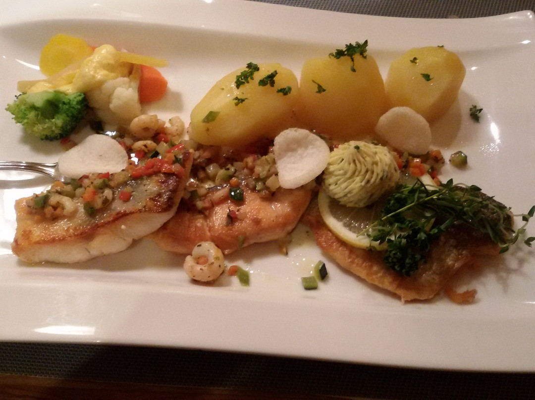 Hegnenberg餐馆和美食-Rotes Ross