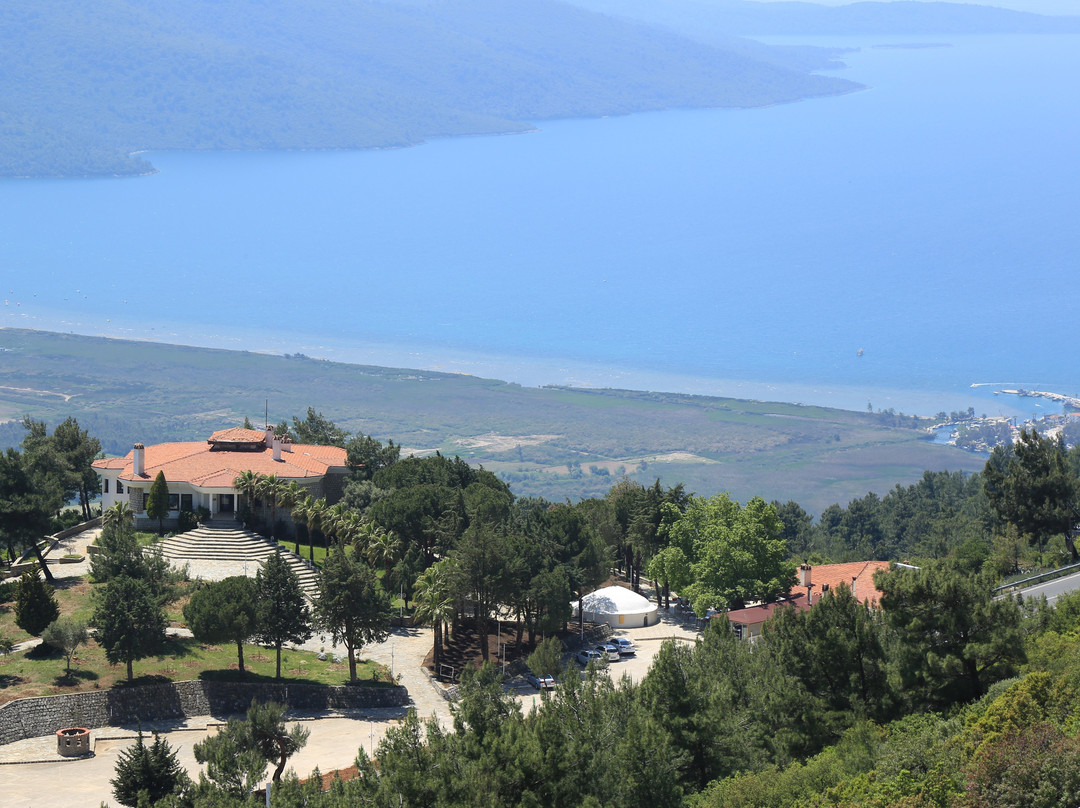 Ula餐馆和美食-Sakartepe Doga Park