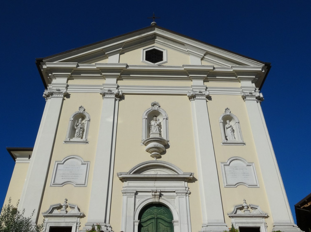 Duomo di Sant’Adalberto-科尔蒙斯必去景点