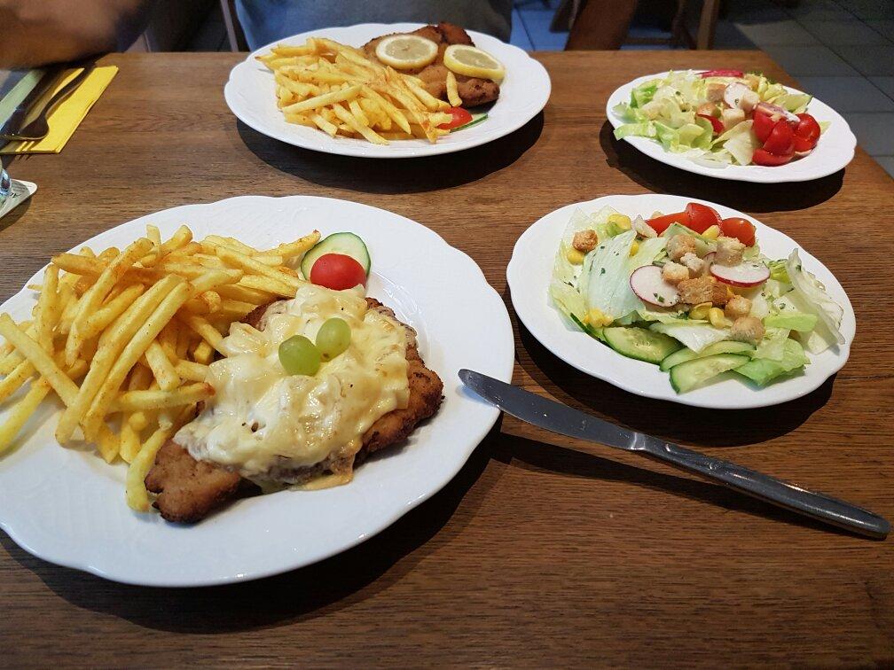 Gastehaus Kuhn's Weinschenke-餐饮