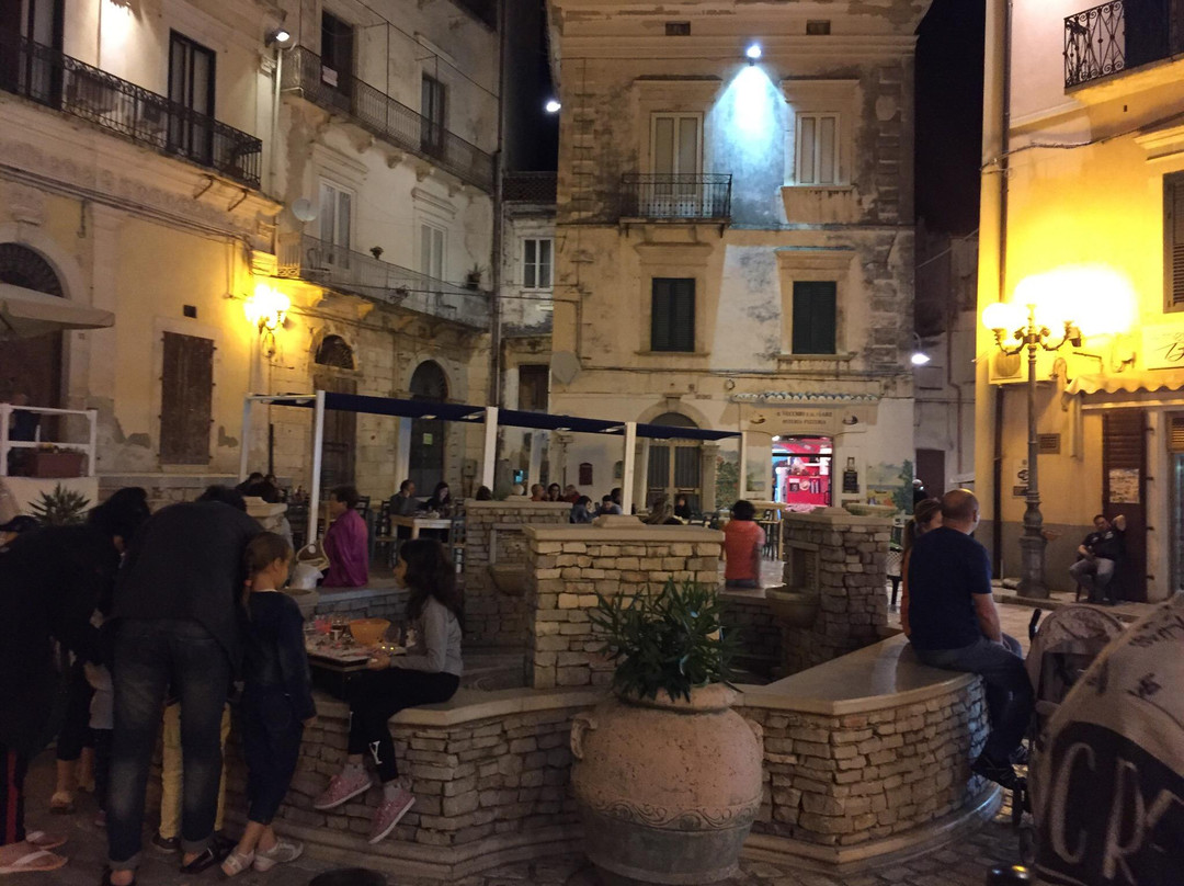 Piazza Rovelli-罗迪加尔加尼科必去景点
