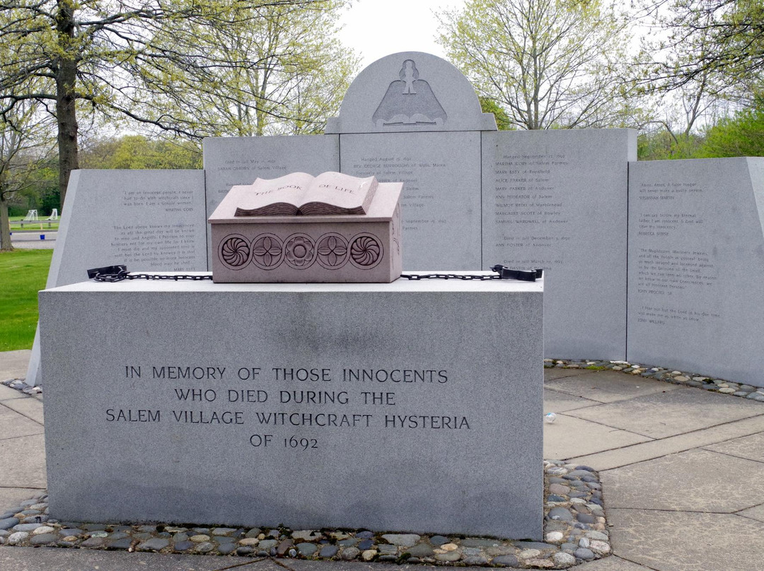 Witch Trials Memorial-丹弗斯必去景点
