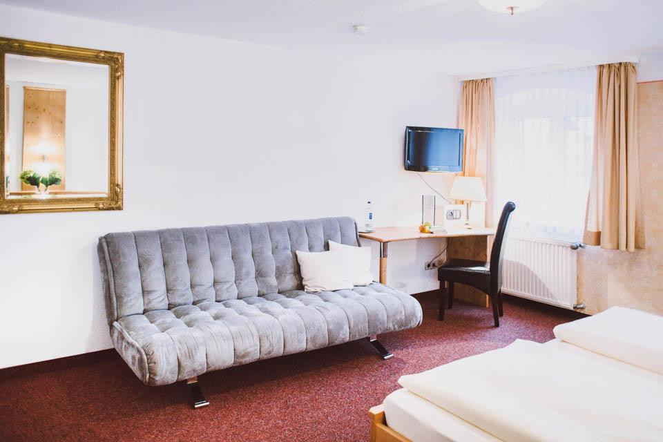 Hotel Gasthof Hirsch主图