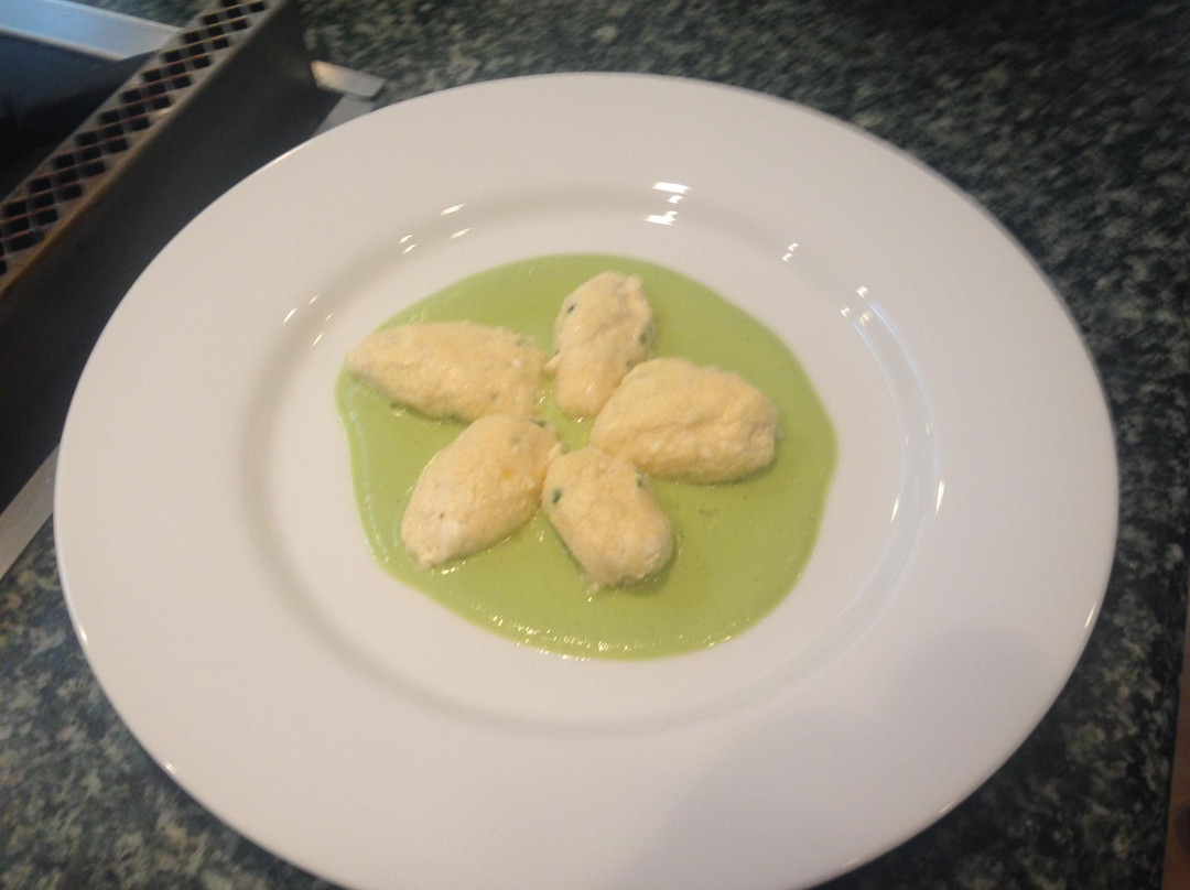 Helen's Kitchen Cooking School-内蒂克必去景点