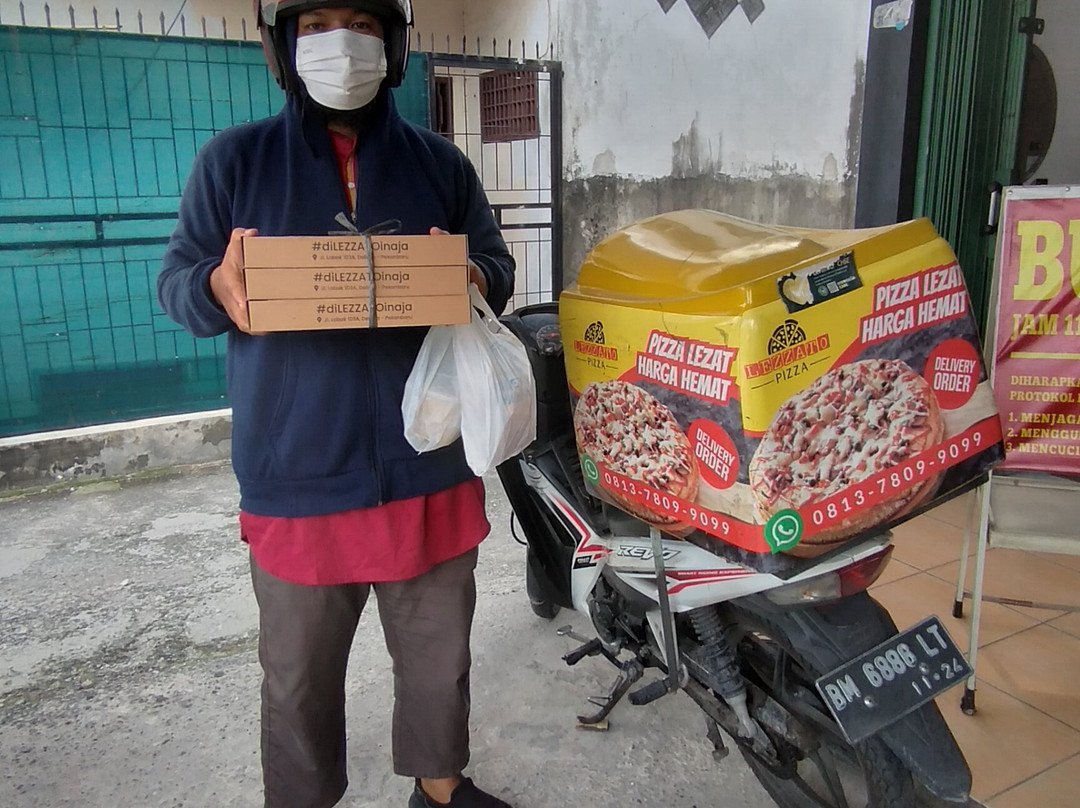 Pizza Lezzato Pekanbaru
