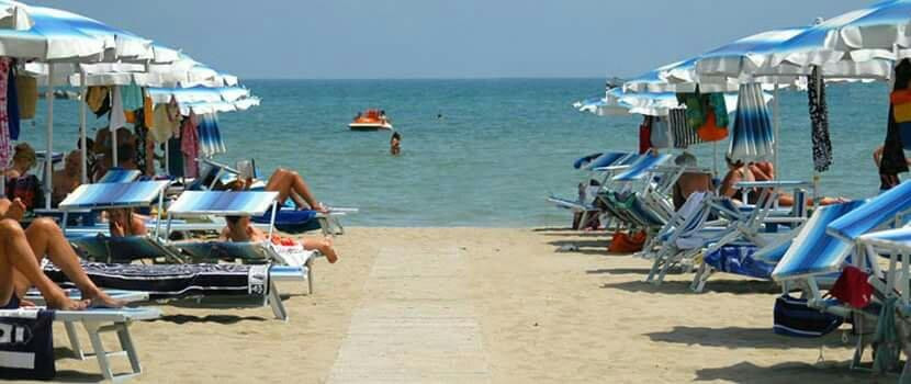 Spiaggia di Riace景点图片