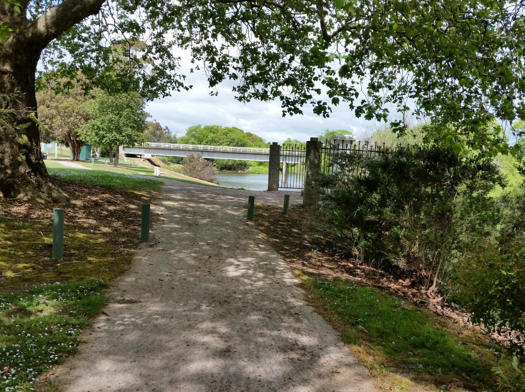 Bell's Parade-Latrobe必去景点