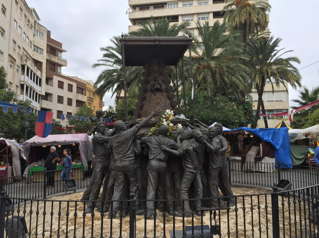 Monumento a la Virgen del Rocio景点图片
