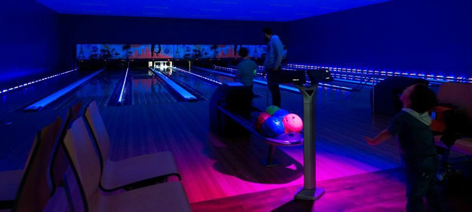 YMCA Bowl景点图片