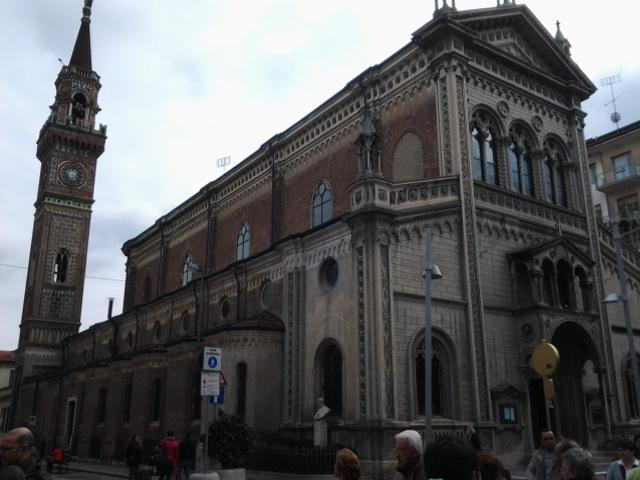 Chiesa del Sacro Cuore di Gesu-库内奥必去景点
