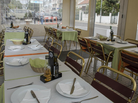 Seixal餐馆和美食-Cervejaria Mil E Tal