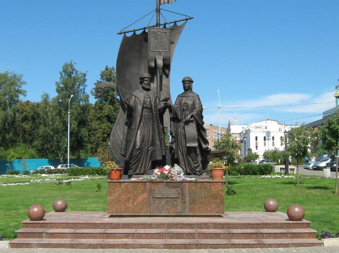 Monument To Blessed Petr and Fevroniya Moromskiye
