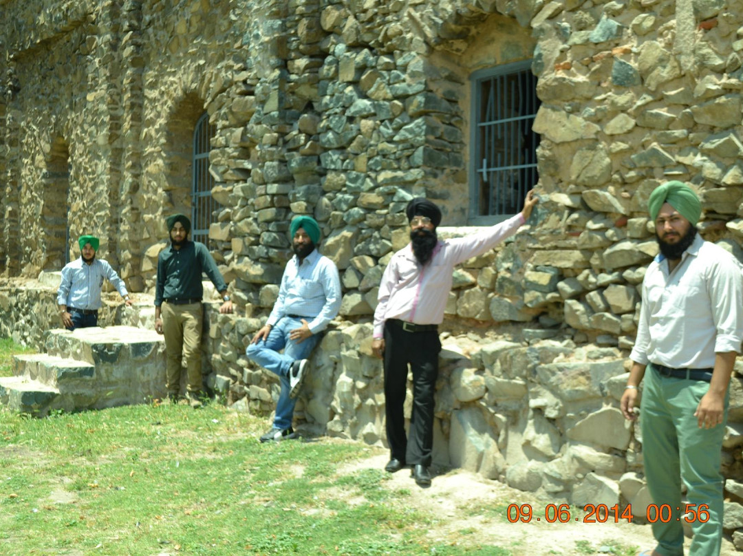Makhdoom Sahib Shrine-斯利那加必去景点